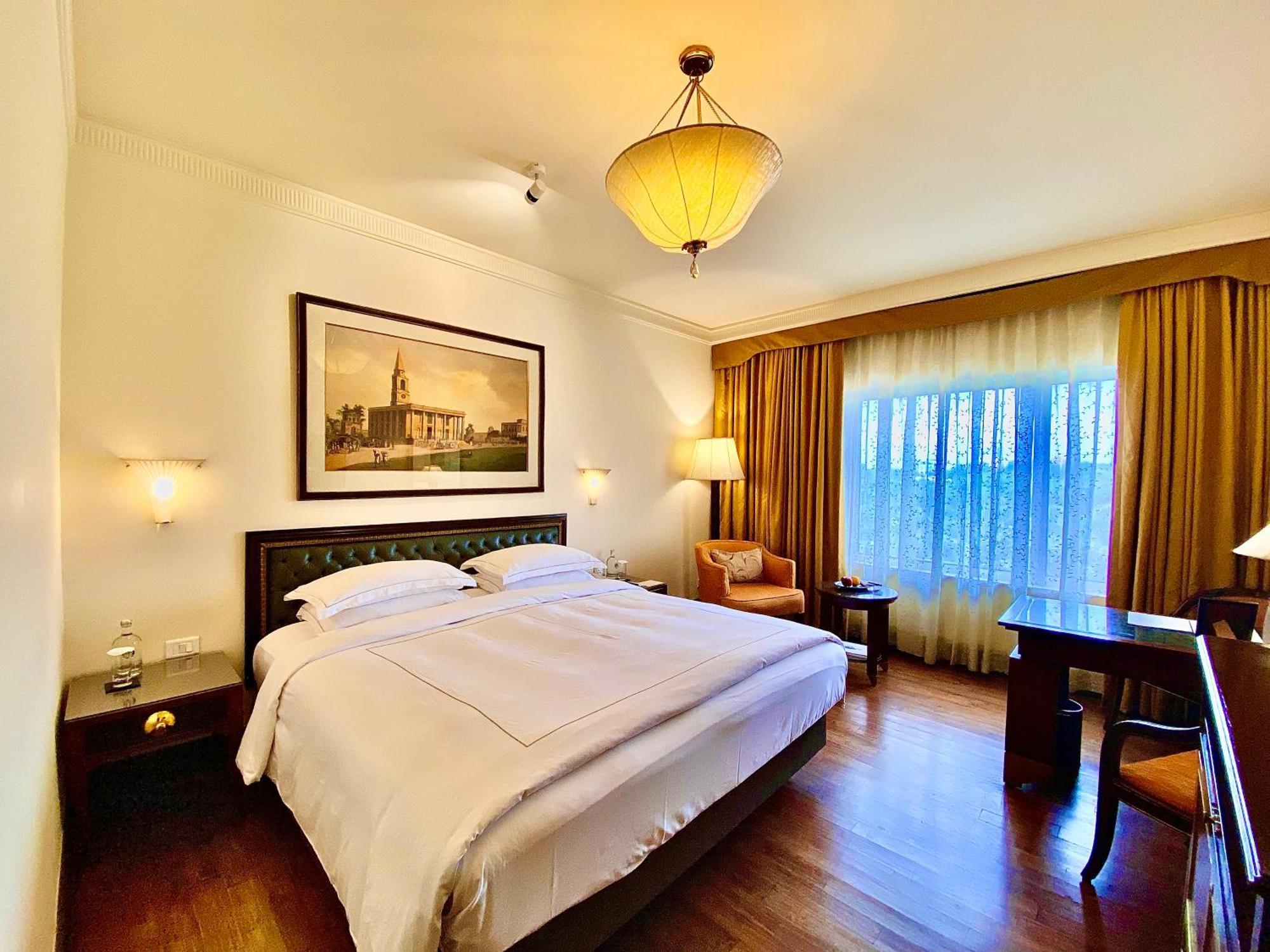 Отель Taj Bengal Калькутта Экстерьер фото